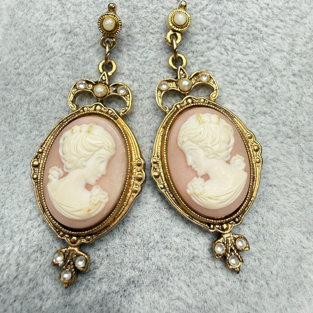 VTG Acrylic Pink Cameo Drop Earrings Pierced Gold Tone Victorian Revival READ